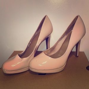 Light pink Fioni heels